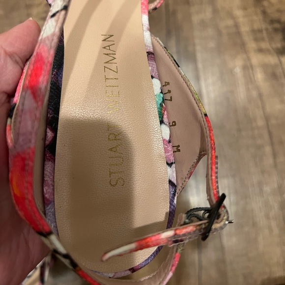 NWOT Stuart Weitzman floral heels - Picture 5 of 9